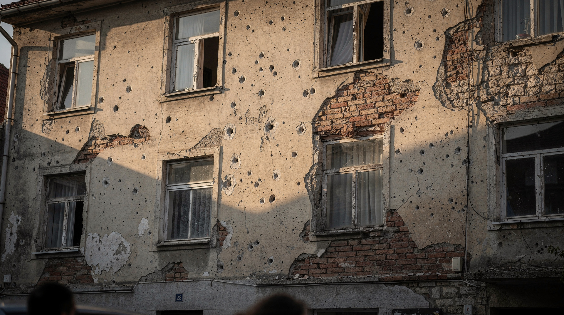 Mostar im Krieg — die Belagerung, die Brücke und was geblieben ist